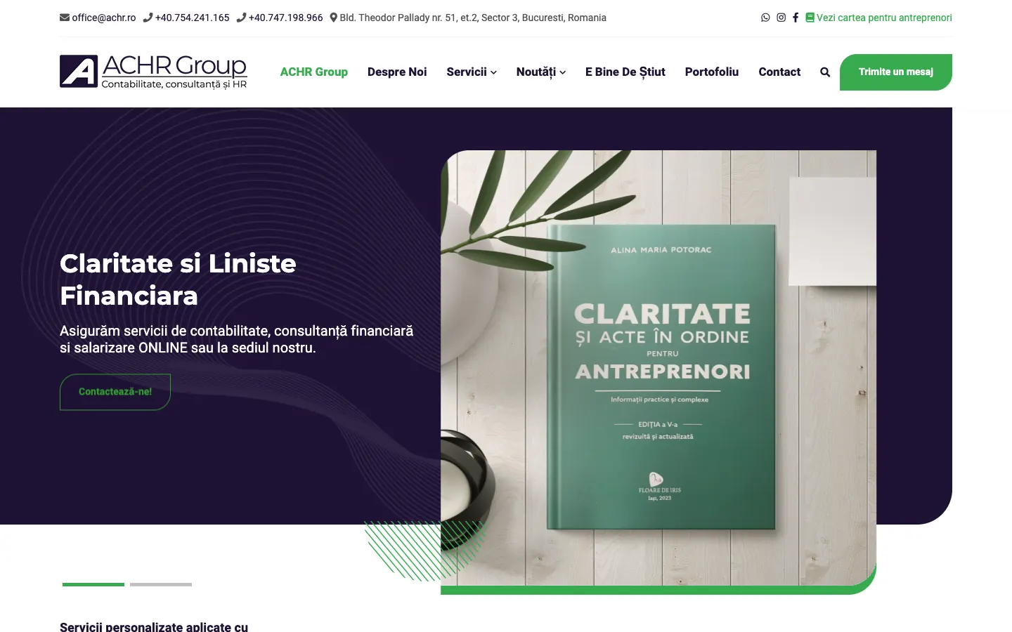 Homepage of the old ACHR website, with a crowded header and the headline “Claritate și liniște financiară” set as a secondary heading
